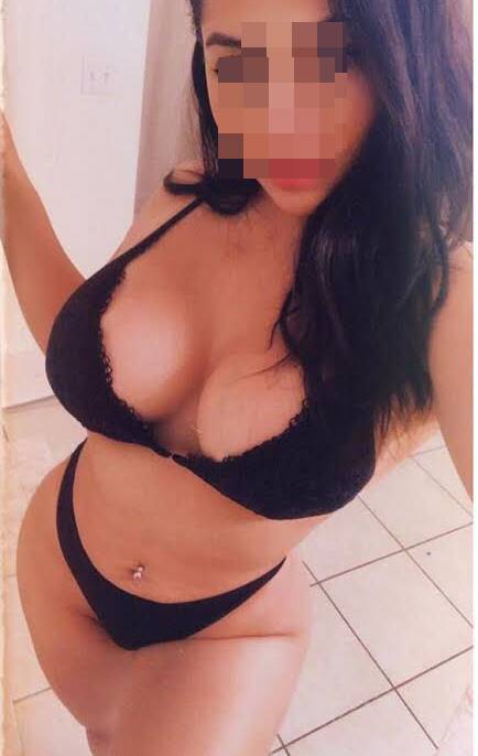 Aksaray Escort Bayan Özgeyle Zevkin Ötesine Geçin